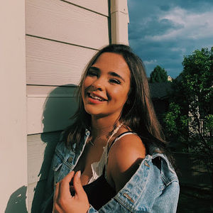 Meet your Posher, Brooke